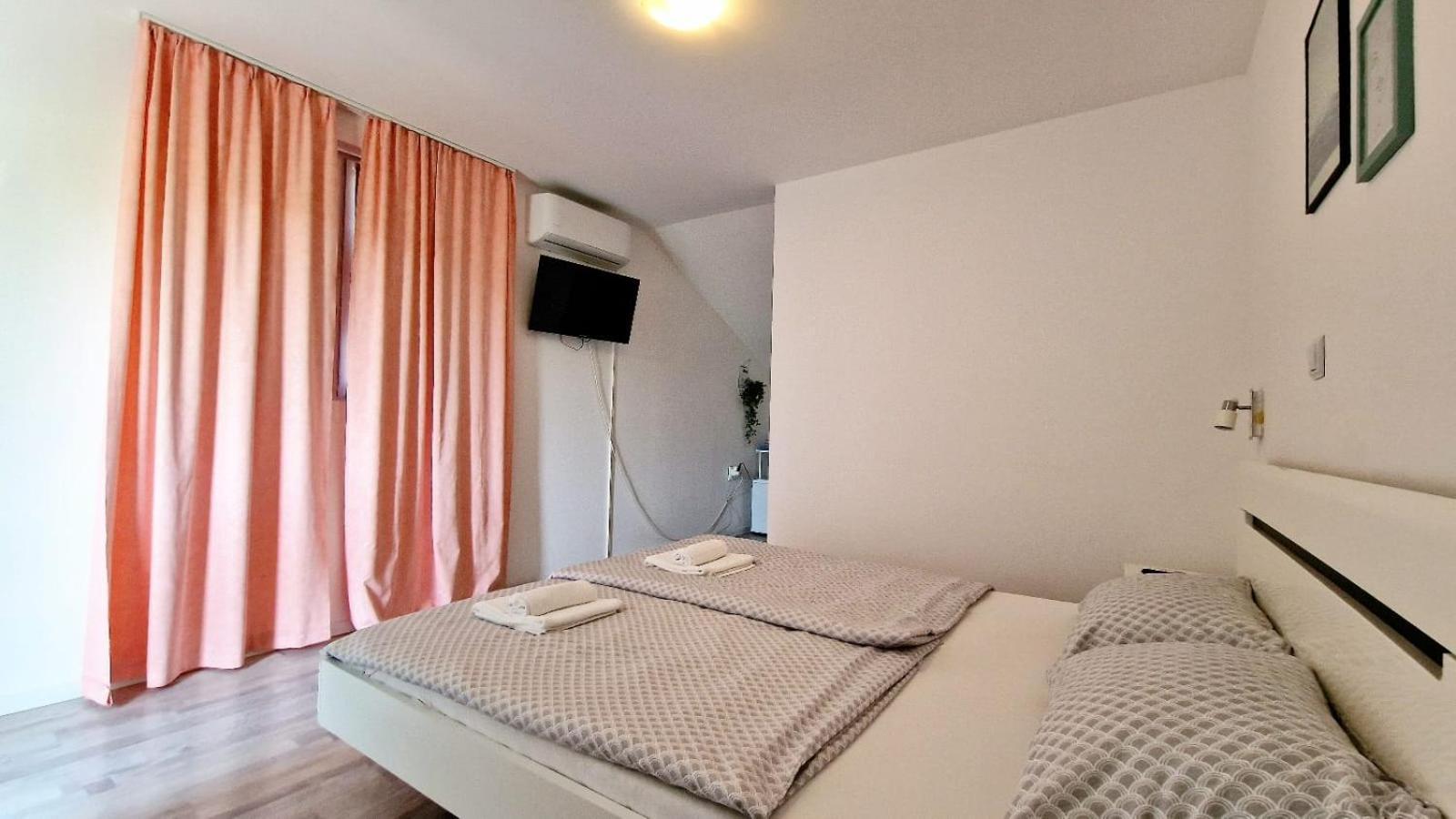 Cozy Room Peny Karlovac Esterno foto